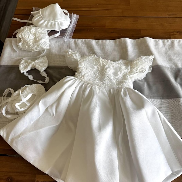 Sunnypetal Amelia Short Sleeves Baby Girl Christening Gown