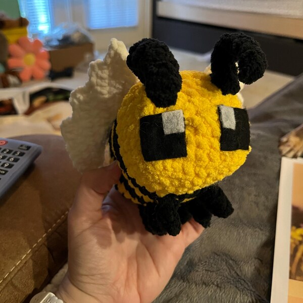 Bumble Bee Plush CROCHET PATTERN - Etsy