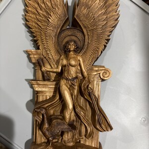 ネメシス像：ギリシャの復讐の女神、木彫 - Etsy 日本
