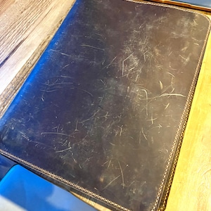 Minouche added a photo of their purchase