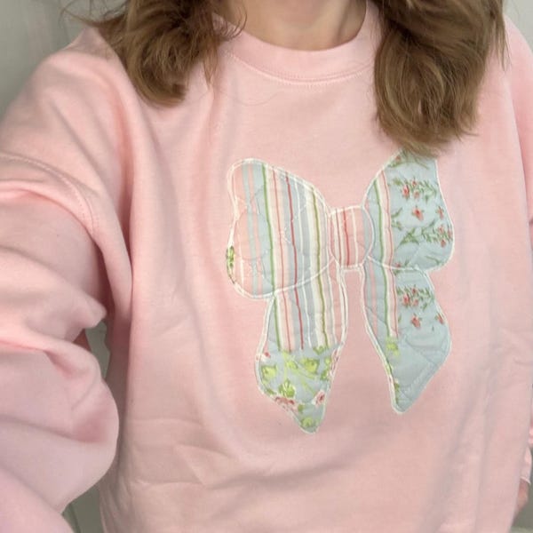 Stripe Bow Applique Short Sleeve Sweater
