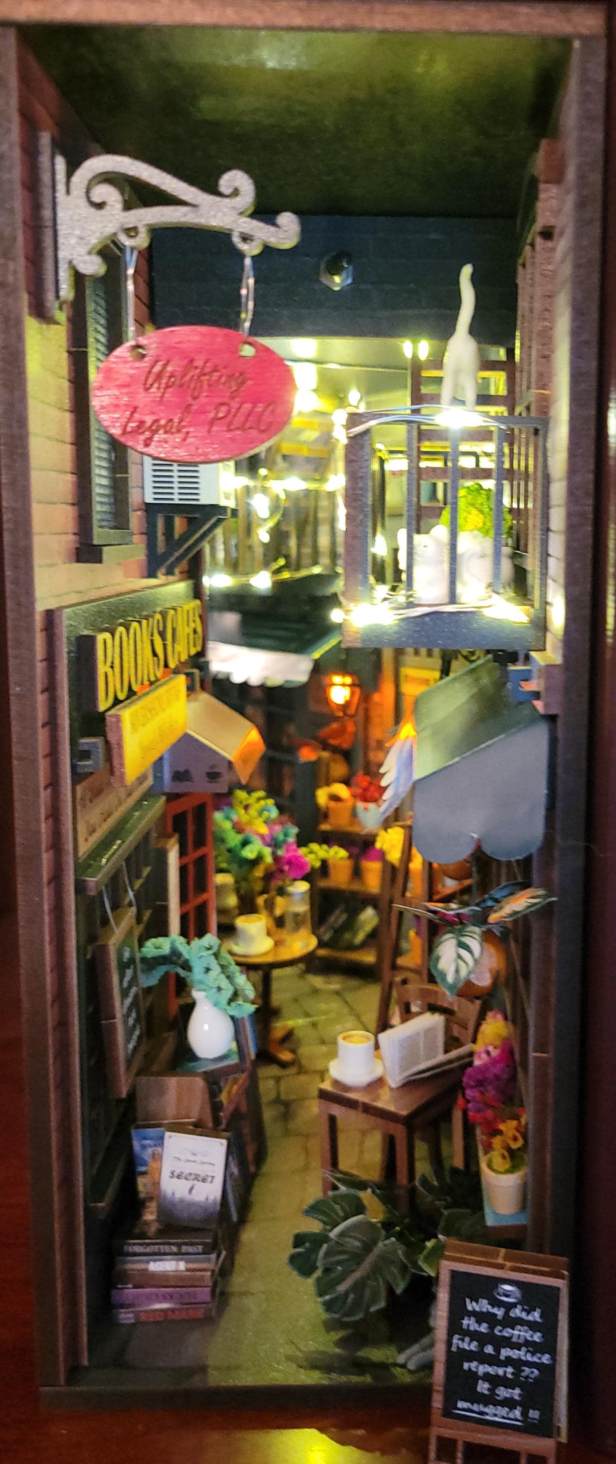 Dreamy MiniAlley Book Nook - Cozy Magical Reading - Booknook DIY kit Assembled