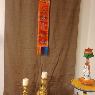 tibetan meditation shawl