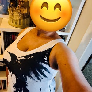 Vonni added a photo of their purchase