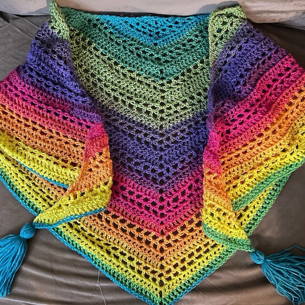 CROCHET PATTERN + VIDEO - Such Simple Shawl - Top-down Triangle Shawl ...