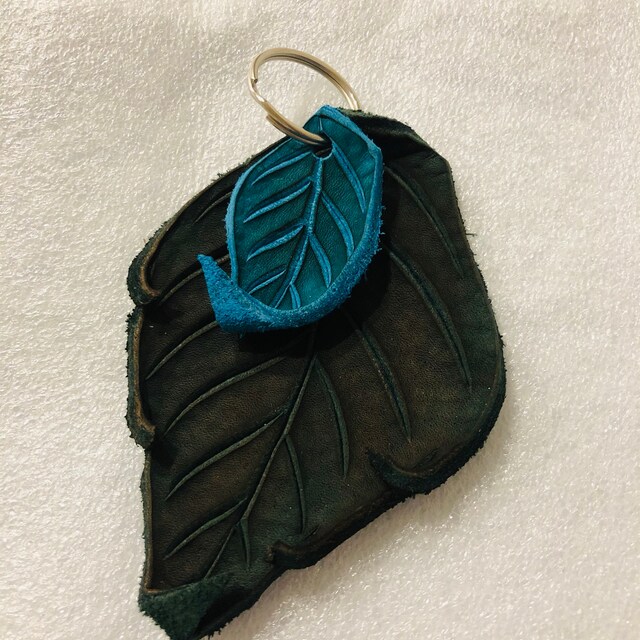 Key Ring Double Leather Leaf / Handmade Keychain Key Fob