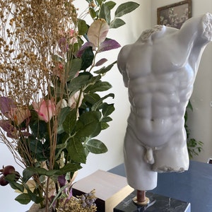 Dhwani added a photo of their purchase
