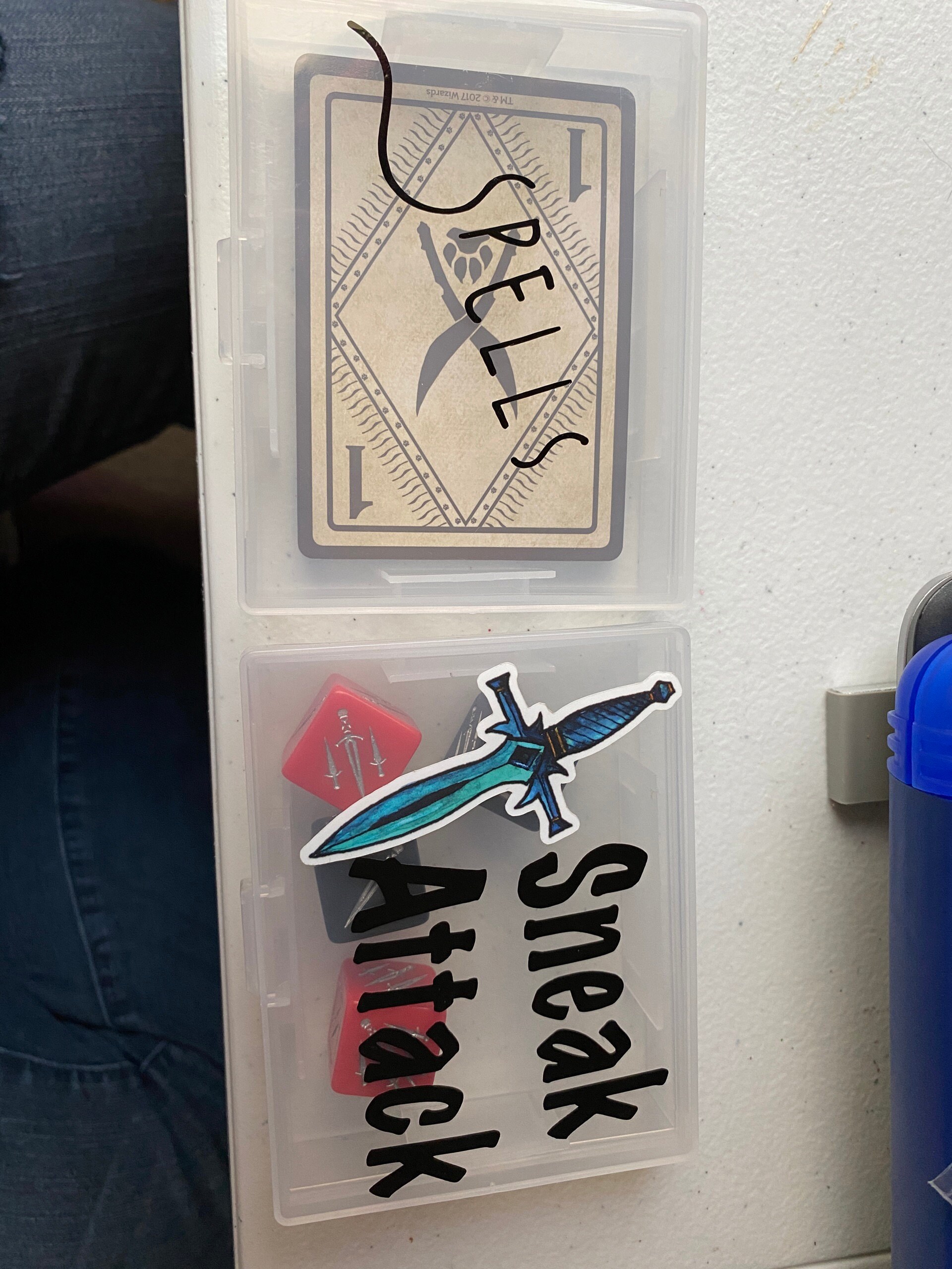 Dagger Dice / Set of 2 / D6 - RPG, Rogue Class