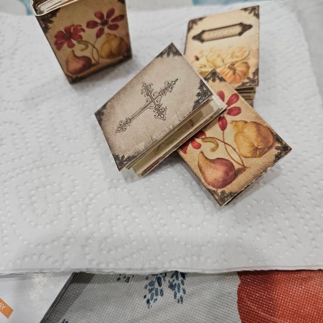 ジャンクジャーナル　Garden memories Garden Mini Books, Flowers, Rose, Mini Album, Necklace
