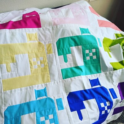 FANCY SCHMANCY Log Cabin Quilt Pattern Pdf Fat Quarter Friendly Etsy