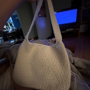 New and Improved! Crochet Hobo Tote Bag Pattern | Easy Slouchy Purse ...