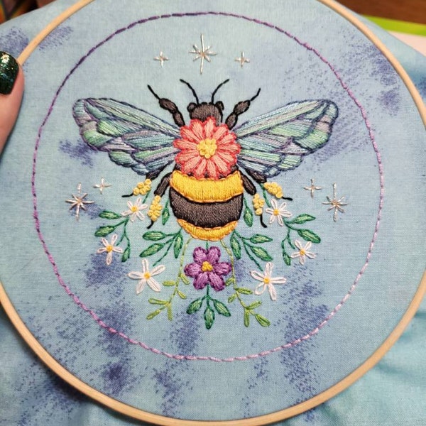 Floral Insects Embroidery Pattern BUNDLE, Butterfly Design, Bee ...