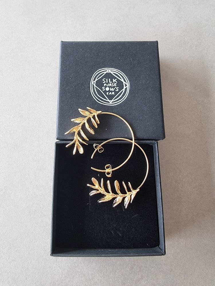 RosmarinBlatt Ohrringe, Gold Silber Blatt Ohrringe, Realistische Zweig Zweig Ohrringe, Geschenk für die beste Freundin, 30. Geburtstagsgeschenk