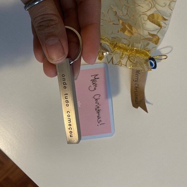 Fly Safe Airplane Travel Keychain - Gift For Pilots, Flight Attendants & Travel Lovers