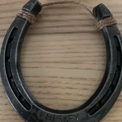 Engraved Horseshoe Wall Hanging, Gift for Equestrians, Stall Sign - Etsy