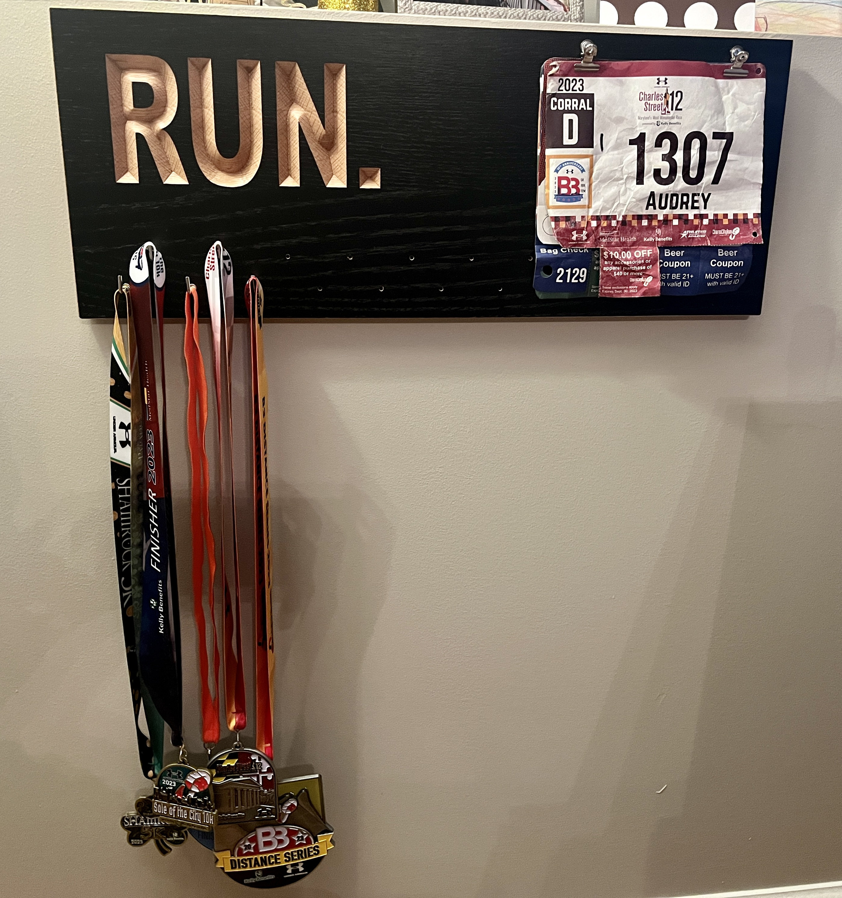 Running And Race Bibs Medal Hanger, Personalized Medal Display Rack, Wrestling Medal Hanger, Running Medal Holder With optional Bibs, R20/B
