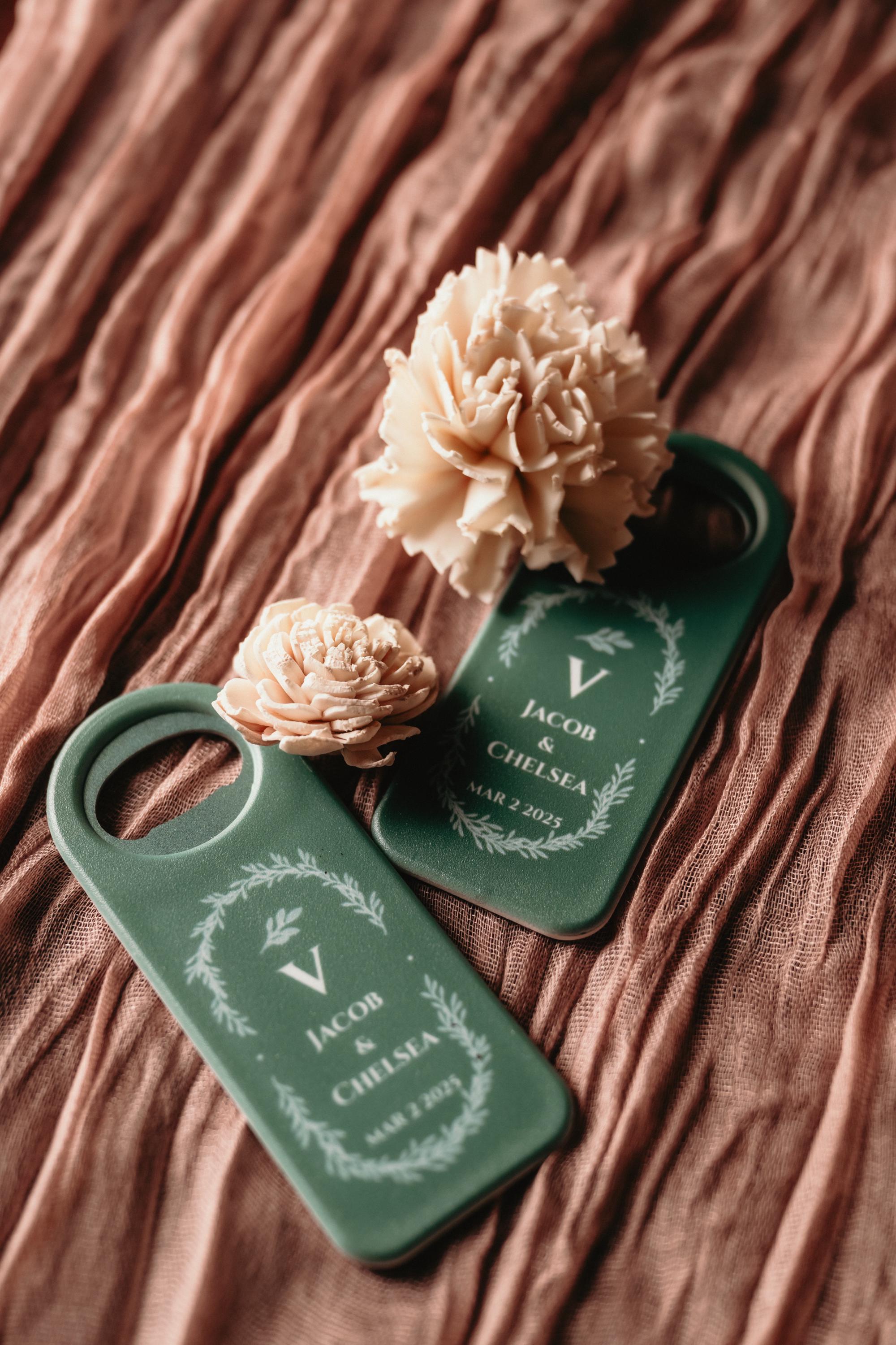 Magnet für Hochzeitsgeschenke, personalisierte Magnete aus Holz, Hochzeitsgeschenke, magnetischer Flaschenöffner, individueller Flaschenöffner, Hochzeitsgeschenk