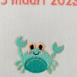 ミニカニの機械刺繍デザイン - かわいい笑顔のカニ - 海 - ベビー刺繍