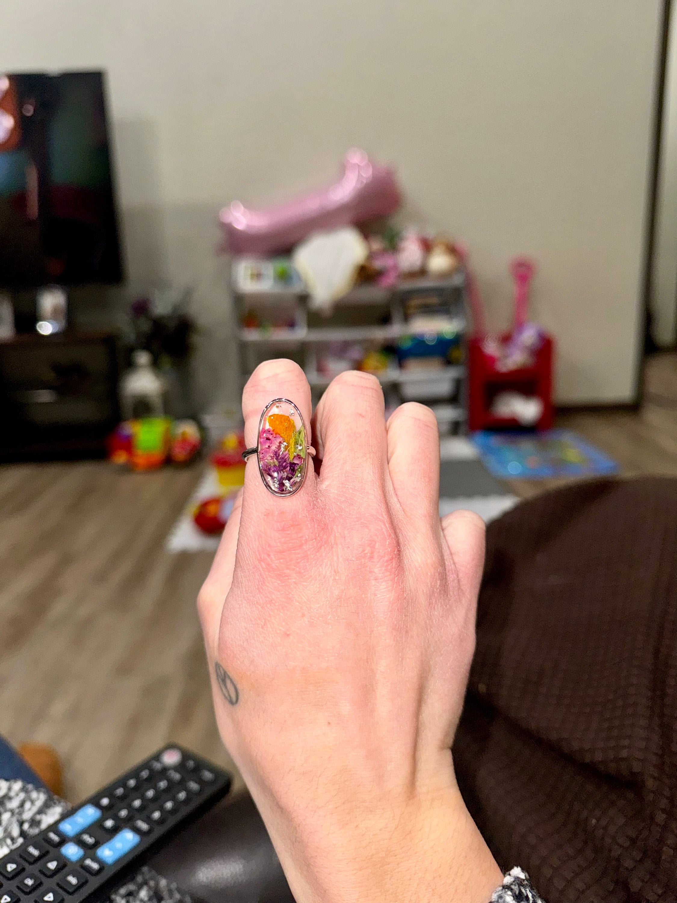 Personalized birth flower ring, birth month flower jewelry, personalized birthday gift for her, nature inspired ring, custom resin ring
