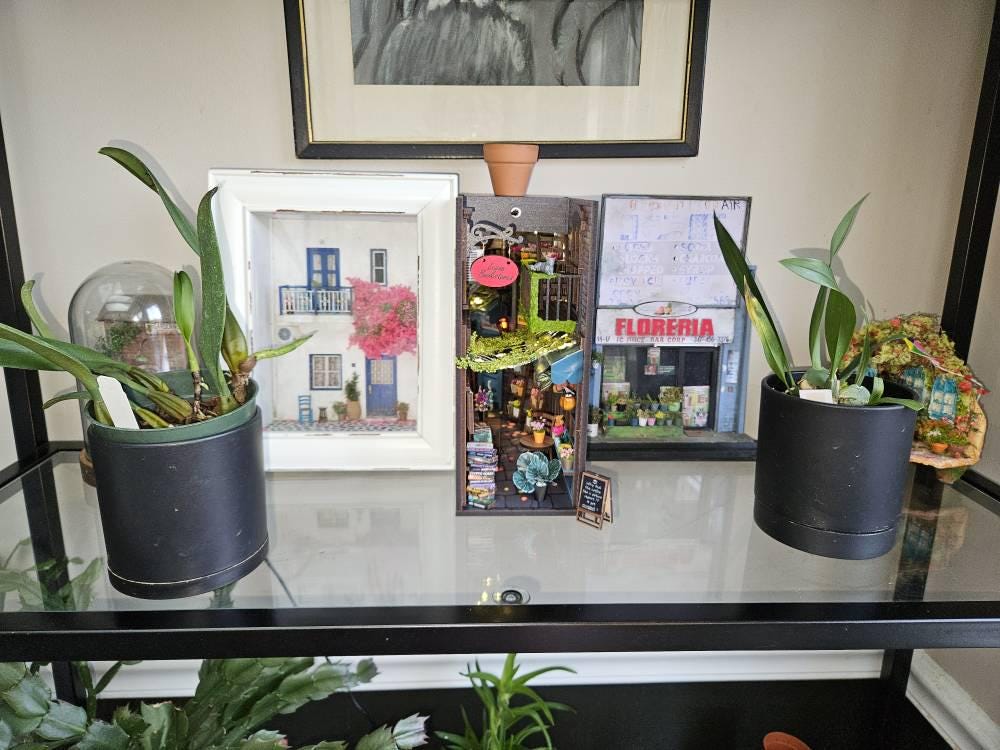 Dreamy MiniAlley Book Nook - Cozy Magical Reading - Booknook DIY kit Assembled