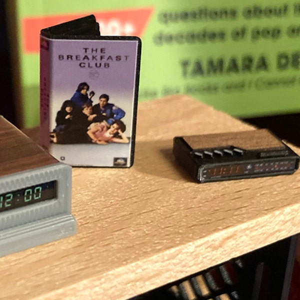 Mini Radio-réveil Vintage Années 80 - Noire - Fonctionne - Piles