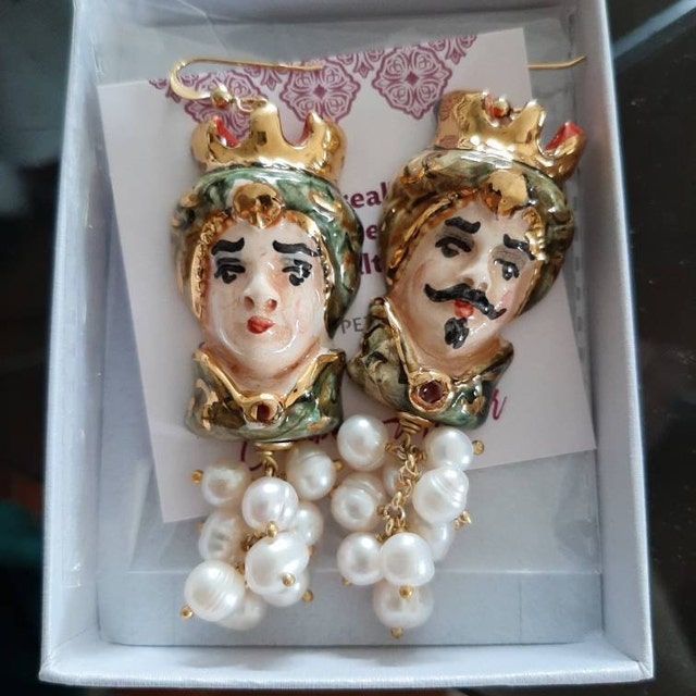 Orecchini Donna Testa Di Moro In Ceramica Di Caltagirone - Lunghi 7 Cm, Artigianali Italiani, Rossi Con Perle, Ideali Per Matrimoni E Festività - 4