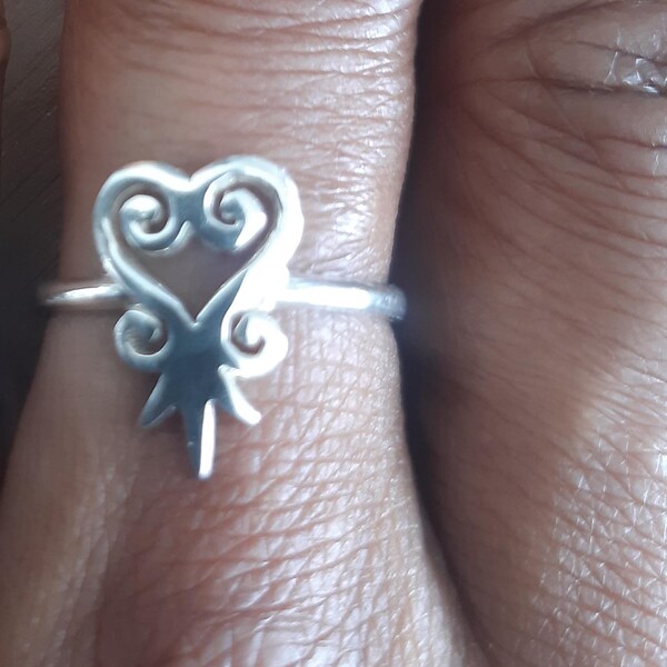 Silver Sankofa African Symbol Ring - Custom African Symbol Ring ...