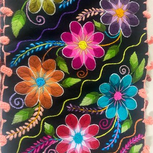 Chic Quetzal 3/4 Sleeve Top