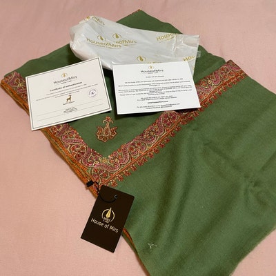 shawl tilla design