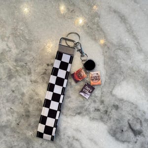 Allyssa added a photo of their purchase