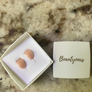 protruding corrector