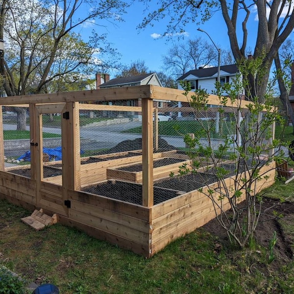 Raised Garden Bed With Deer Fence Plans - Etsy
