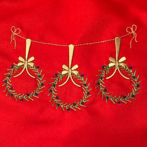 Wreath Trio With Bows Bunting Banner Bean Stitch, Machine Embroidery ...