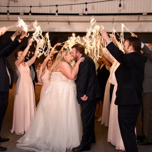 Wedding Ribbon Wands With Lights and Bells Sparkler Alternative, Wedding  Exit Sendoff, Reception Entrance, Firefly Twinkles 