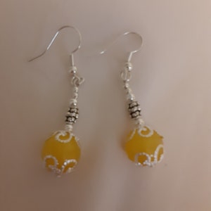 Purple Czech And Antique Silver Tibetan Silver Earrings Available In My Etsy Shop. $18 Free Shipping - Foto 11