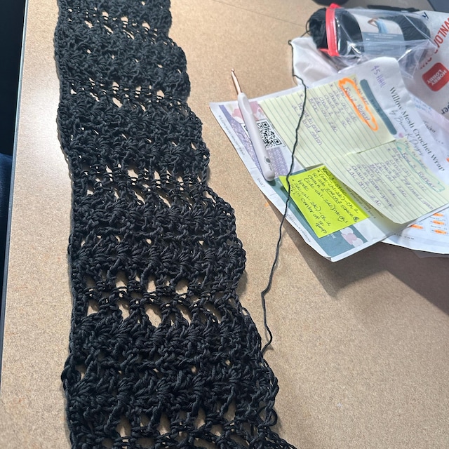 A customer's finished Willow Mesh Wrap (Digital Download)