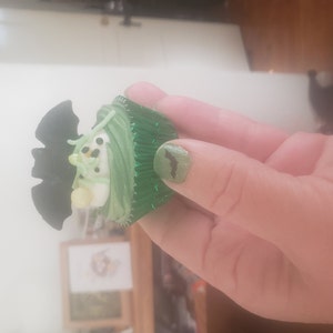 Inactive account added a photo of their purchase