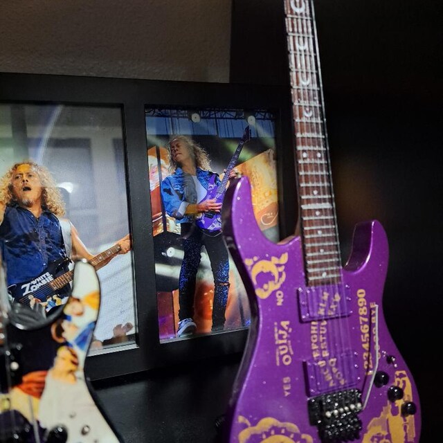 Metallica Collectible Kirk Hammett Black Ouija Replica Guitar