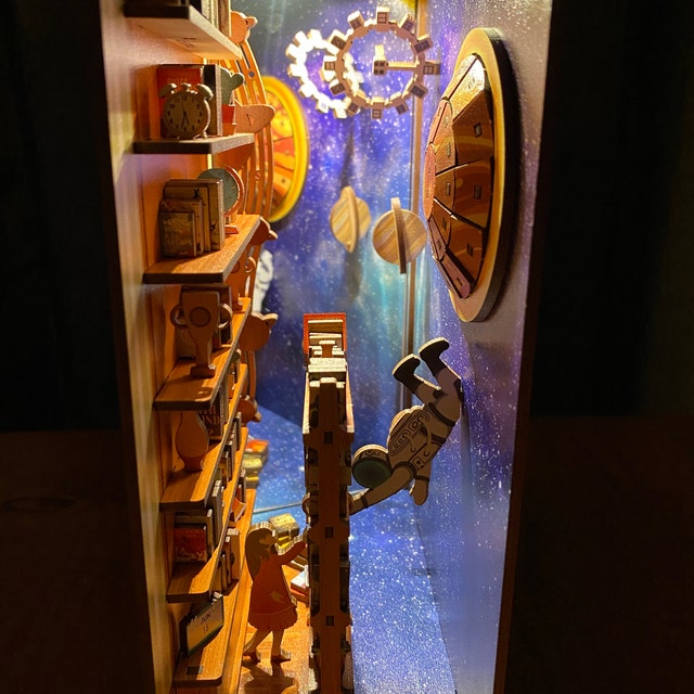 星間宇宙ブックヌークキット – LEDライト付きDIY本棚インサート - Etsy