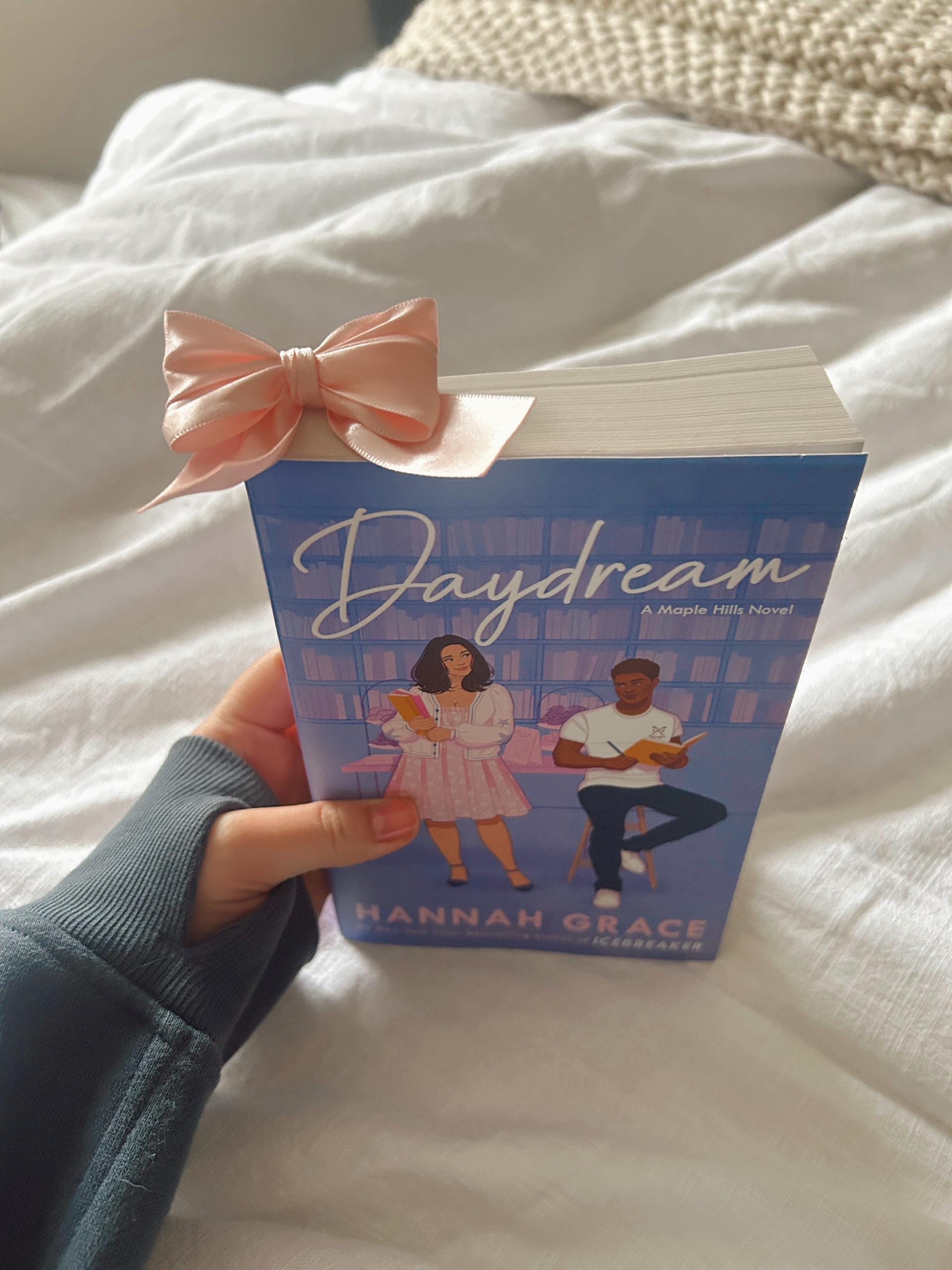 Satin Ribbon Bow Bookmark | Trendy, Coquette, Girly Gift | Pretty TikTok Booktok Trend for Bookworms, Readers, and Book Lovers | Aesthetic