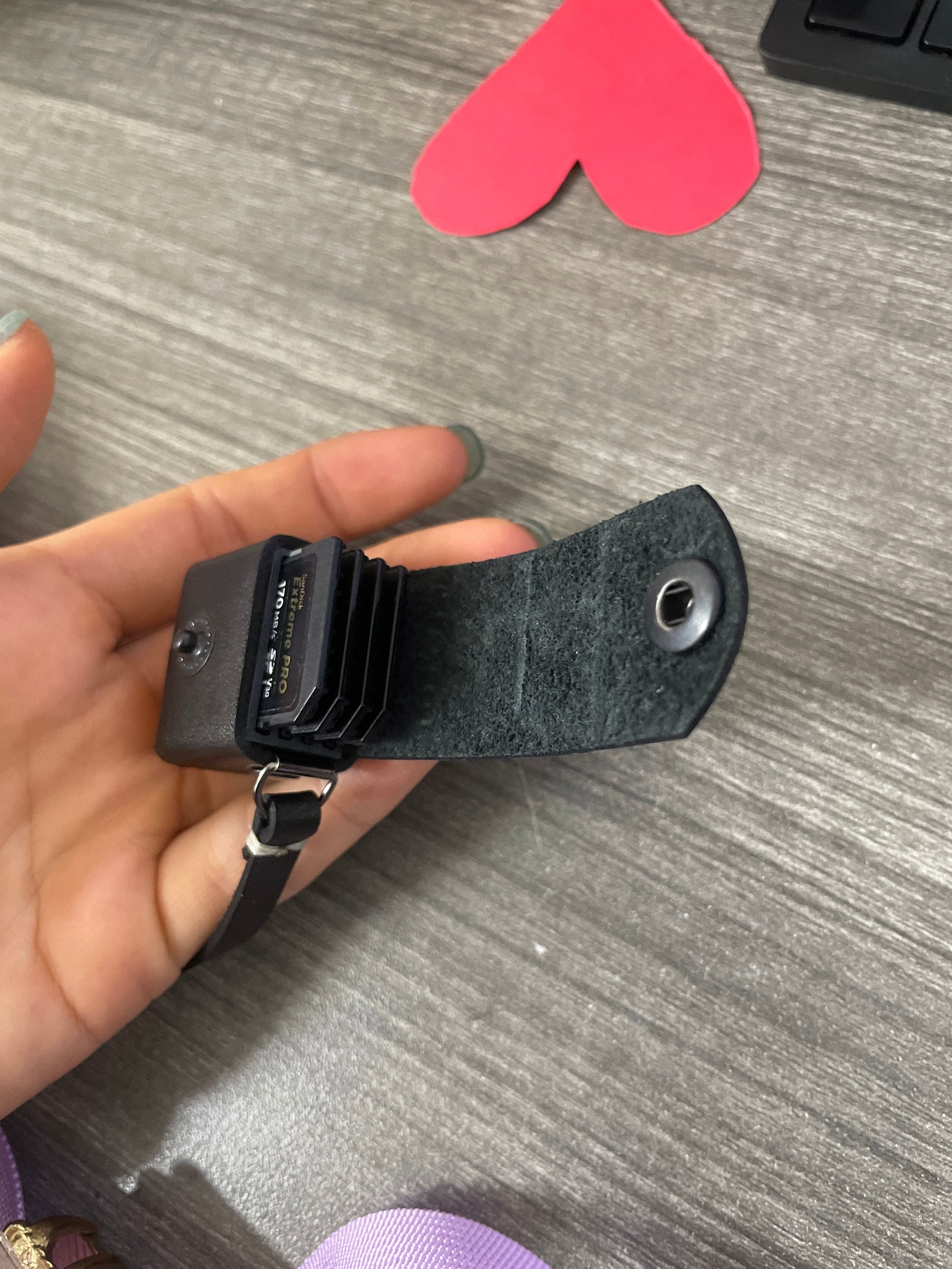 Leather SD Card Holder, Leather Gift, 3D Modelling, Leathercraft, camera, bag, Fujifilm, Sony, Nikon, Canon,