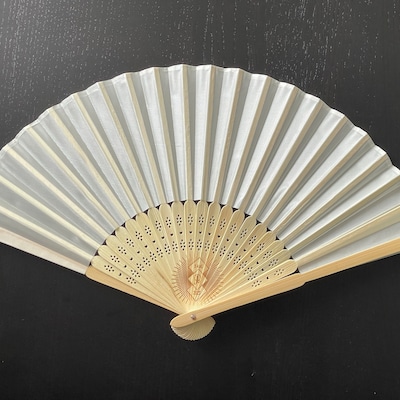 YOLCA Chic Set Of 2 White Silk Hand Fans, Elegant Foldable Wedding Accessories%2fdp%2fb0dg84gz31