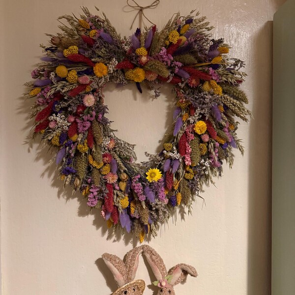 Spring Wreath Making Kit With Dried Flowers. DIY Seasonal Door Wreath ...