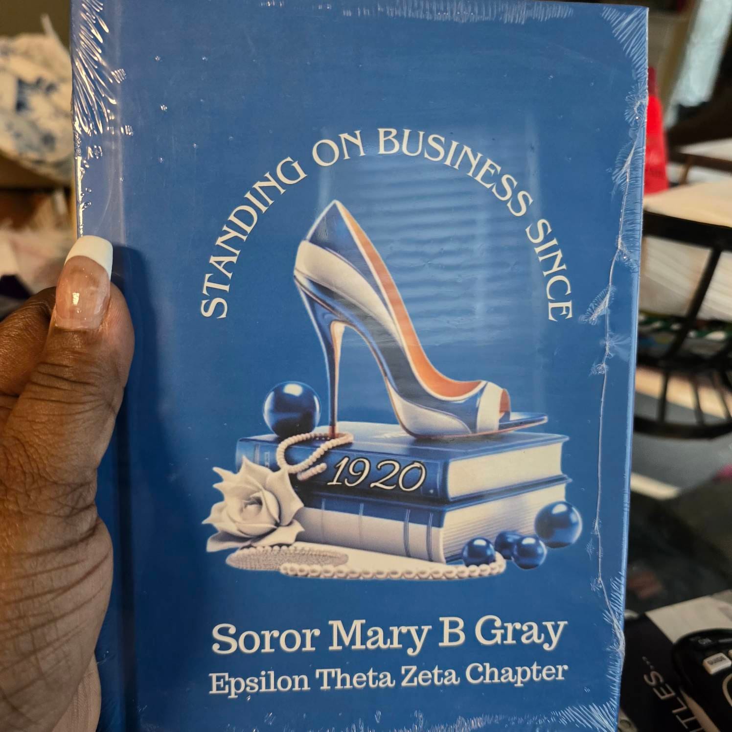 Personalisiertes Standing on Business (Blau) Hardcover-Tagebuch matt | ZPhiB | Zeta Phi Beta | 1920 |