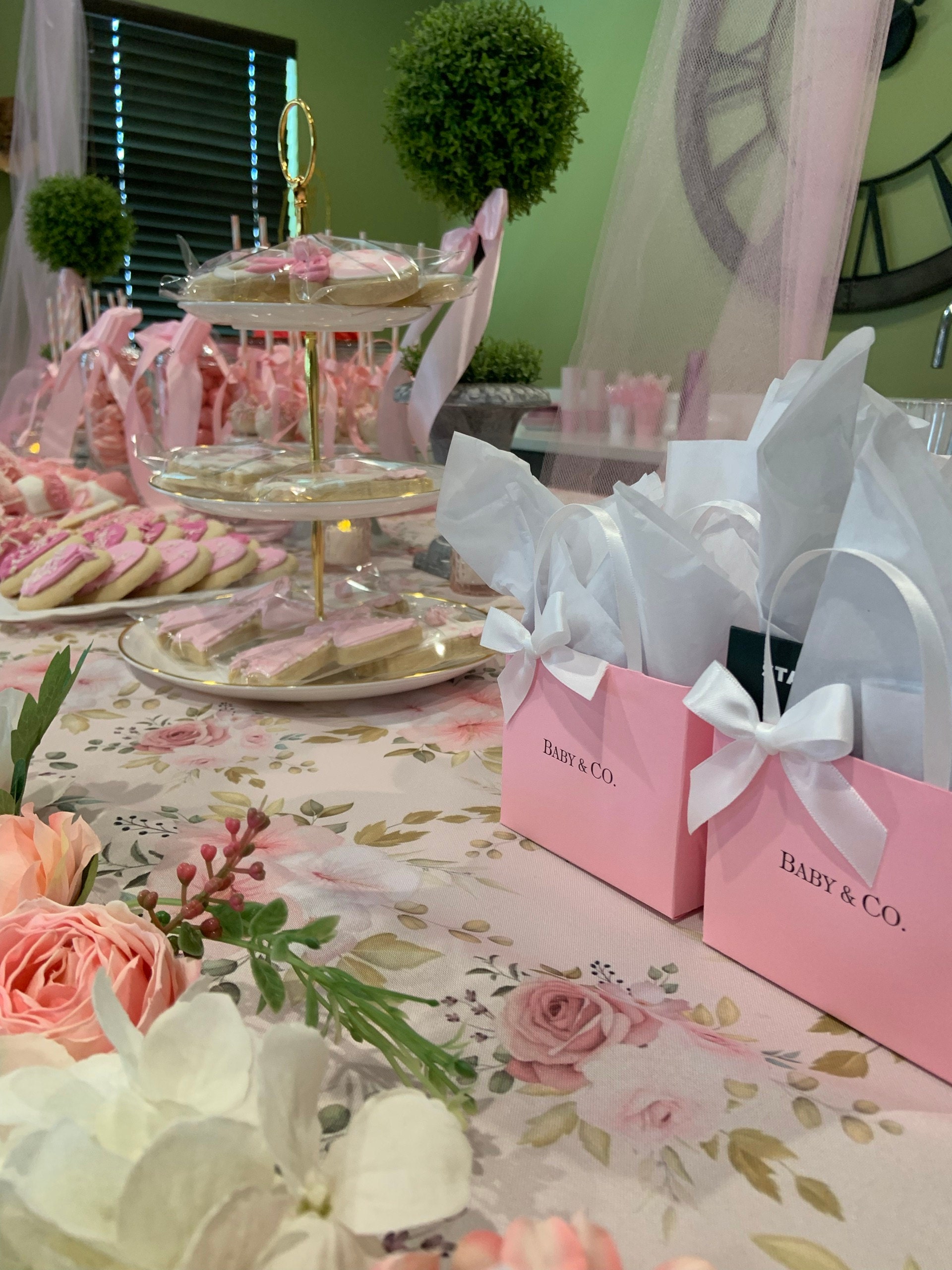 Pink  party favor bags for your baby shower l Bridal Shower l Baptism