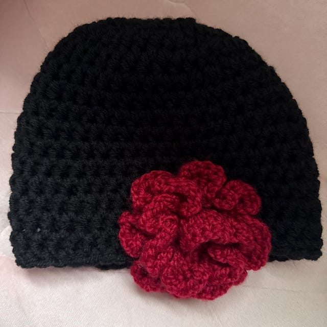 Dark Gray Crochet Slouchy Hat: Women display picture 3