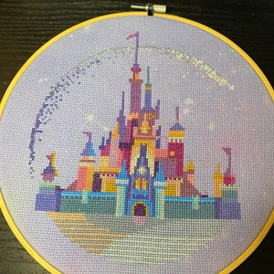 Florida Disney Castle K807 Counted Cross Stitch Kit. Threads, Needles, 2 Fabrics, Threader, Clippers and 4 Printed Color Patterns. Embroidery