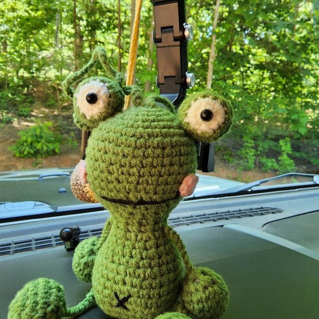 Frog Car Dashboard Decoration, Frog Rearview Mirror Hanger, Frog Decoration With Rhinestones | Funny Car Interior Decoration, Car Decoration, Backpack