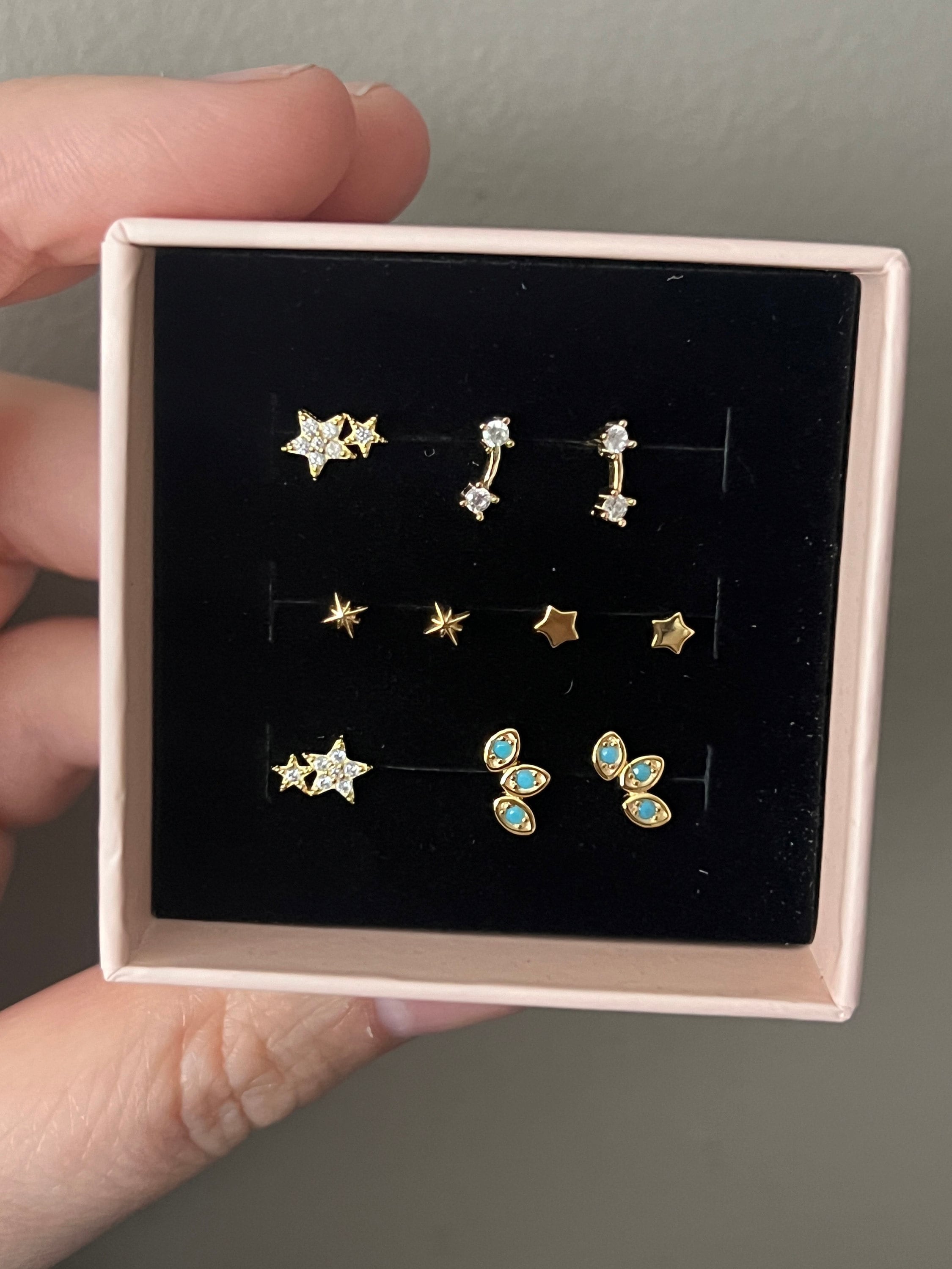 Tiny Star stud earrings - Dainty stud earrings - Sterling silver stud earrings