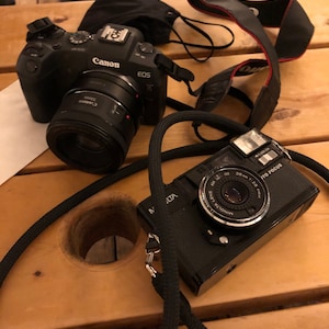 Hayes hat ein Foto des gekauften Artikels hinzugefügt